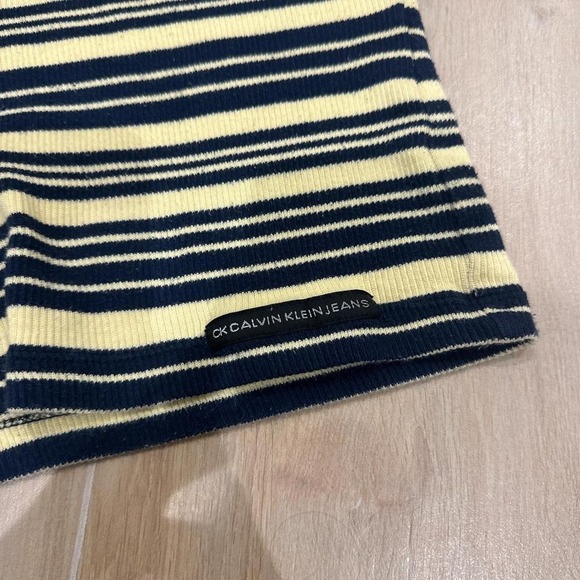 Vintage Calvin Klein jeans knit yellow and black striped t-shirt - Picture 2 of 4